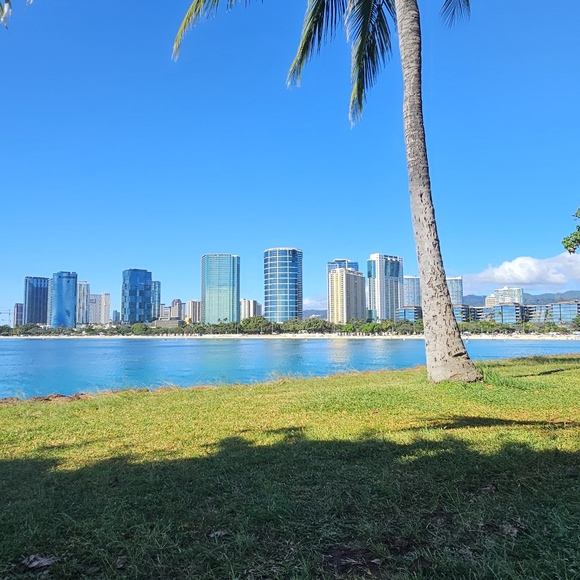 Meet your Posher, Aimee - Picture 6 of 12